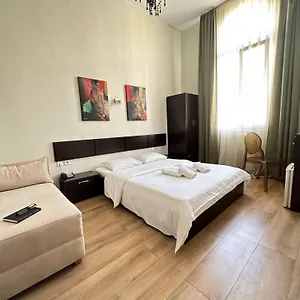 2* Hotel Ilisia